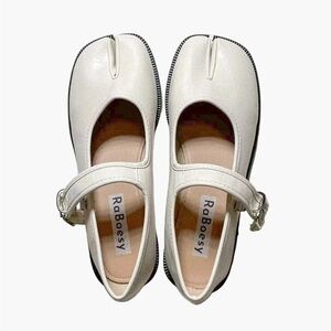 RaBoesy Women's Cream Flats